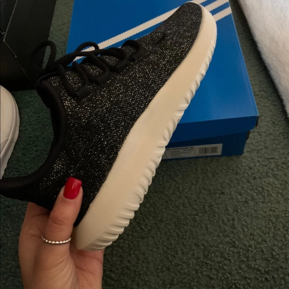 NWT Adidas Tubular Shadow Women’s 7.5